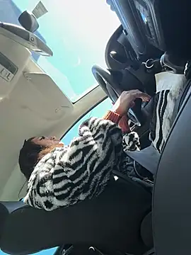 Snapshot of SiennaLuxexx chatting on 02-12-26, 11:49 SiennaLuxexx online show from 02-12-26, 11:49