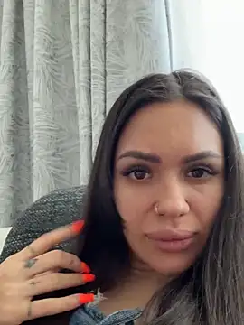 Snapshot of SiennaLuxexx chatting on 03-07-26, 12:24 SiennaLuxexx online show from 03-07-26, 12:24