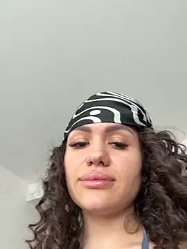 Snapshot of SiennaLuxexx chatting on 03-09-26, 01:15 SiennaLuxexx online show from 03-09-26, 01:15