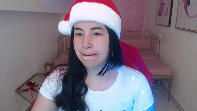 Nina harpper  online show from 12-22-25, 01:19