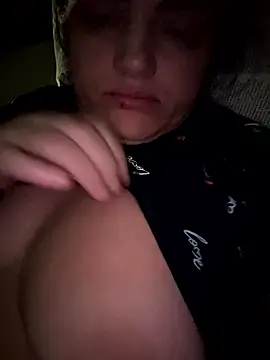 Snapshot of gini92 chatting on 01-12-26, 11:54 gini92 online show from 01-12-26, 11:54