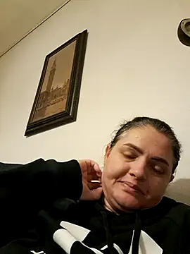 Snapshot of gini92 chatting on 02-03-26, 06:51 gini92 online show from 02-03-26, 06:51