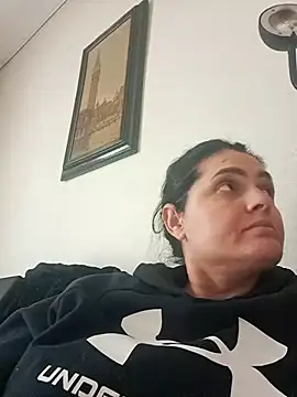 Snapshot of gini92 chatting on 02-13-26, 02:02 gini92 online show from 02-13-26, 02:02