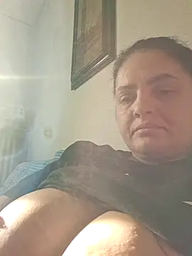 Snapshot of gini92 chatting on 03-28-26, 06:46 gini92 online show from 03-28-26, 06:46