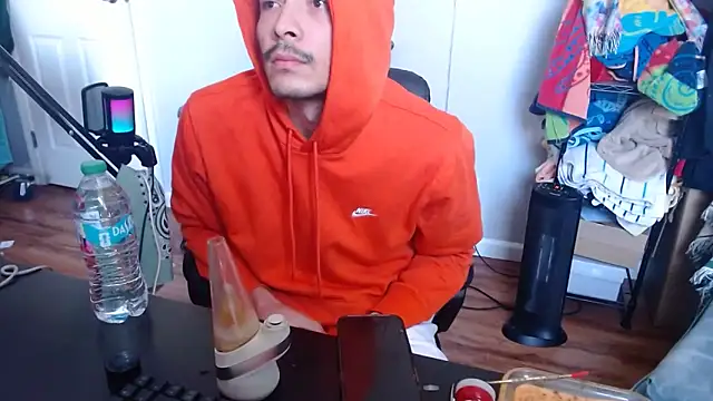 Snapshot of Longdforya chatting on 03-12-26, 05:19 Longdforya online show from 03-12-26, 05:19