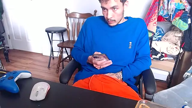 Snapshot of Longdforya chatting on 03-15-26, 04:46 Longdforya online show from 03-15-26, 04:46