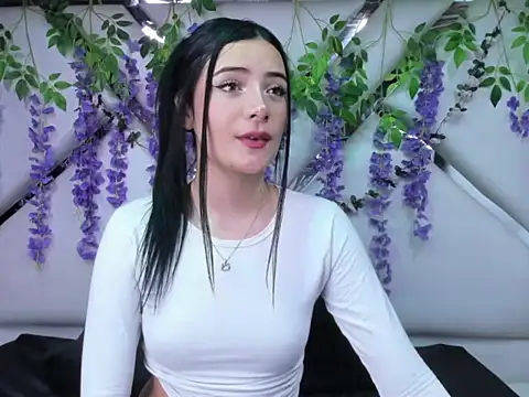 liinzy rouse69 online show from 12-18-25, 02:56