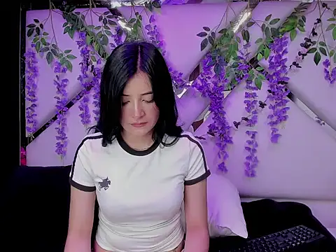 liinzy rouse69 online show from 01-14-26, 02:55