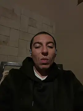 Snapshot of Tu_Principe_Azul36 chatting on 02-21-26, 02:12 Tu Principe Azul36 online show from 02-21-26, 02:12