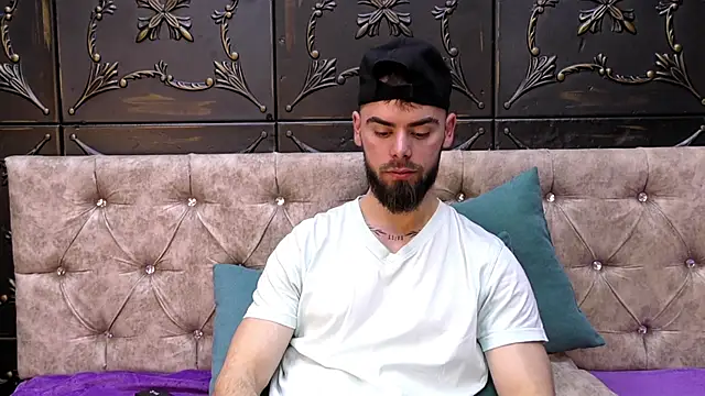 Snapshot of JeffAllann chatting on 12-03-25, 10:08 JeffAllann online show from 12-03-25, 10:08