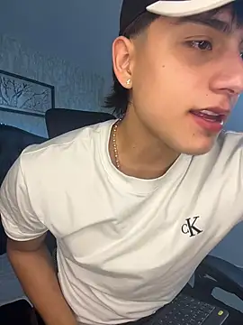 Snapshot of Lander_Cruz chatting on 02-16-26, 08:27 Lander Cruz online show from 02-16-26, 08:27