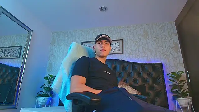 Snapshot of Lander_Cruz chatting on 03-05-26, 07:32 Lander Cruz online show from 03-05-26, 07:32