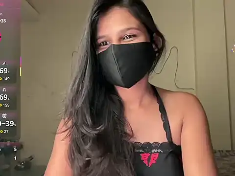 Snapshot of lovely_monisha chatting on 01-07-26, 11:07 lovely monisha online show from 01-07-26, 11:07