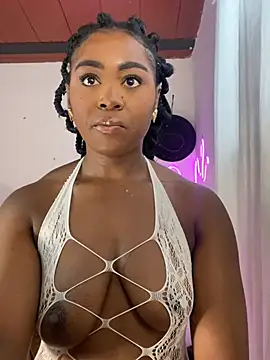 Snapshot of Cynthia_es chatting on 02-20-26, 05:13 Cynthia es online show from 02-20-26, 05:13