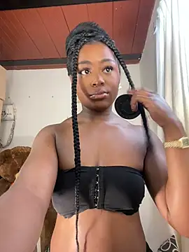 Snapshot of Cynthia_es chatting on 03-27-26, 04:40 Cynthia es online show from 03-27-26, 04:40