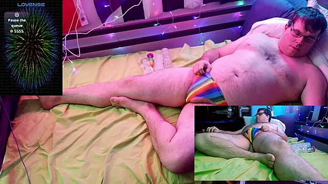 Snapshot of cumfun110@xh chatting on 12-04-25, 12:31 cumfun110xh online show from 12-04-25, 12:31