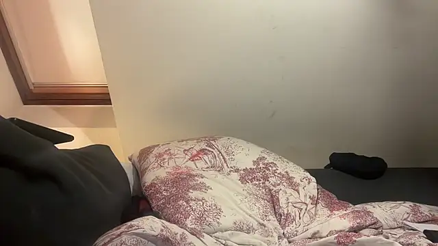 Snapshot of CBT-Sounding chatting on 12-14-25, 11:09 CBT-Sounding online show from 12-14-25, 11:09