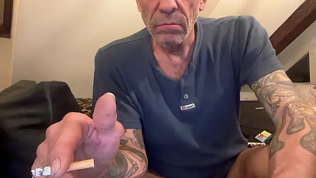 Snapshot of CBT-Sounding chatting on 01-12-26, 04:18 CBT-Sounding online show from 01-12-26, 04:18