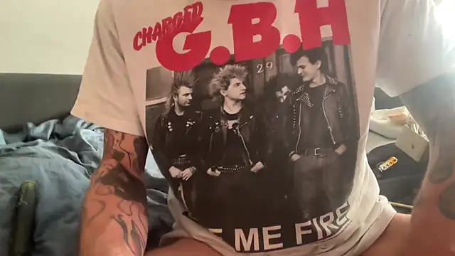 Snapshot of CBT-Sounding chatting on 02-09-26, 01:48 CBT-Sounding online show from 02-09-26, 01:48