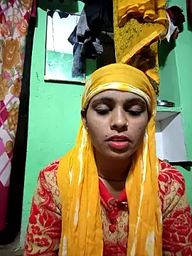 Snapshot of Rakhi_hote chatting on 02-25-26, 11:47 Rakhi hote online show from 02-25-26, 11:47