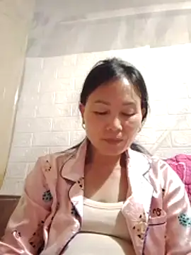 Lili-123k online show from 04-28-26, 03:28