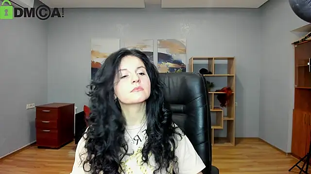 Amelia Hart online show from 12-03-25, 06:54