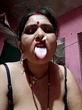 Your-shreya143 online show from 05-13-26, 09:00