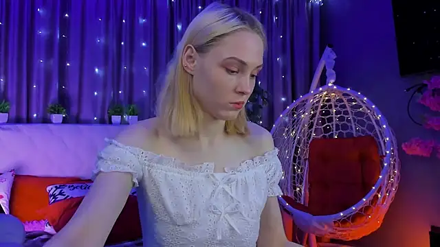 Gina Gina love online show from 02-14-26, 01:13