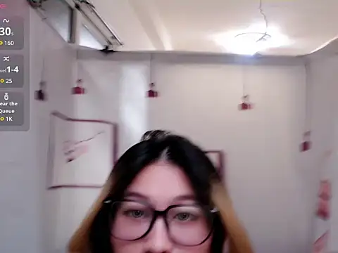 Snapshot of abella1116 chatting on 12-18-25, 06:47 abella1116 online show from 12-18-25, 06:47