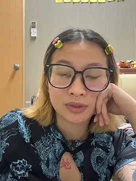 Snapshot of abella1116 chatting on 02-03-26, 03:17 abella1116 online show from 02-03-26, 03:17