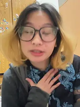 Snapshot of abella1116 chatting on 02-08-26, 05:16 abella1116 online show from 02-08-26, 05:16