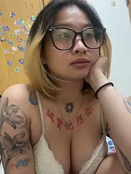 Snapshot of abella1116 chatting on 02-28-26, 11:33 abella1116 online show from 02-28-26, 11:33