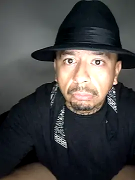  papi G  online show from 08-06-26, 10:17