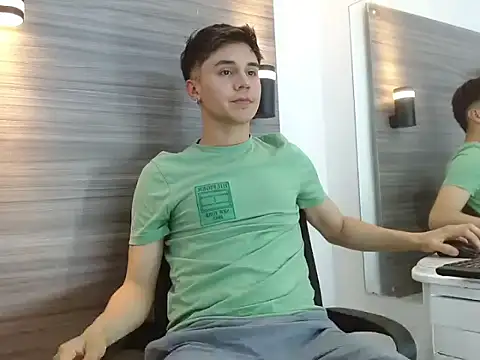 JuanGomm online show from 03-14-26, 04:07