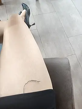 Miky Lyn online show from 03-15-26, 04:40