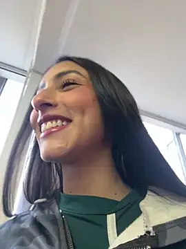 Snapshot of lya__brown chatting on 05-15-26, 11:06 lya brown online show from 05-15-26, 11:06