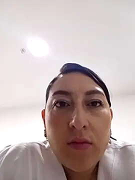 Snapshot of Valeria_montana_ chatting on 01-13-26, 11:37 Valeria montana online show from 01-13-26, 11:37