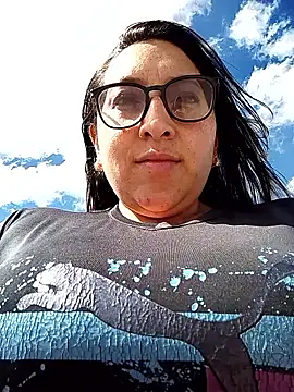 Snapshot of Valeria_montana_ chatting on 01-17-26, 02:44 Valeria montana online show from 01-17-26, 02:44