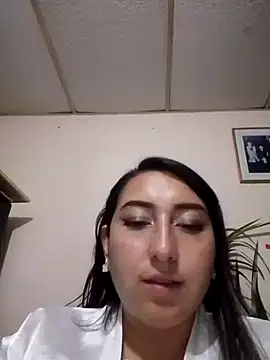 Snapshot of Valeria_montana_ chatting on 02-12-26, 12:16 Valeria montana online show from 02-12-26, 12:16