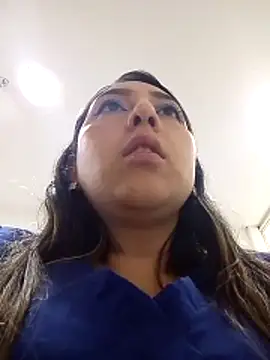 Snapshot of Valeria_montana_ chatting on 02-27-26, 04:40 Valeria montana online show from 02-27-26, 04:40