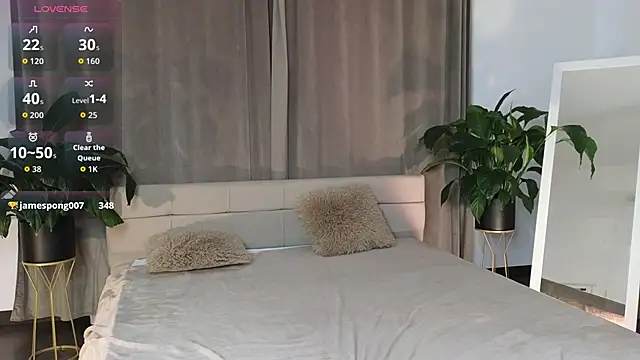 Snapshot of LunaKirby chatting on 01-18-26, 01:59 LunaKirby online show from 01-18-26, 01:59