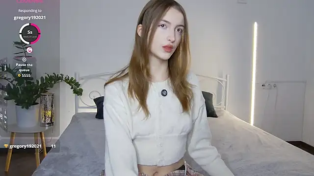 Snapshot of LunaKirby chatting on 02-03-26, 03:06 LunaKirby online show from 02-03-26, 03:06