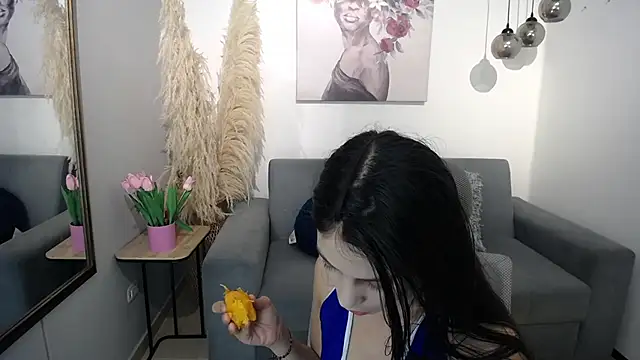 Snapshot of AdrianaTorres_ chatting on 02-25-26, 02:16 AdrianaTorres online show from 02-25-26, 02:16