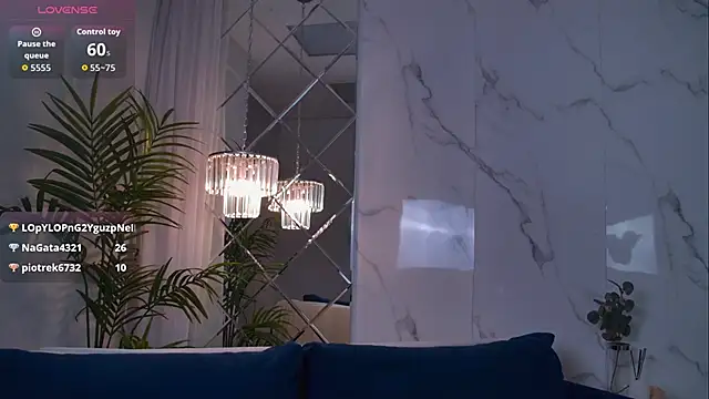 Snapshot of LisaDeviss chatting on 01-18-26, 09:57 LisaDeviss online show from 01-18-26, 09:57