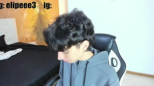 CONNOR STONNE  online show from 02-21-26, 08:43