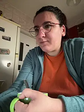 Snapshot of Dana92va chatting on 02-17-26, 09:06 Dana92va online show from 02-17-26, 09:06