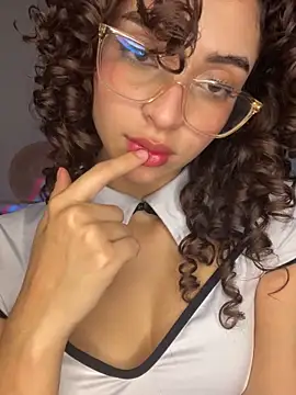 Snapshot of Anne_Wyntheris chatting on 03-03-26, 03:45 Anne Wyntheris online show from 03-03-26, 03:45