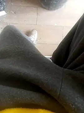 Valencianoo411 online show from 12-04-25, 12:14