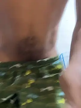 Snapshot of maxI_dick33 chatting on 02-20-26, 10:43 maxI dick33 online show from 02-20-26, 10:43