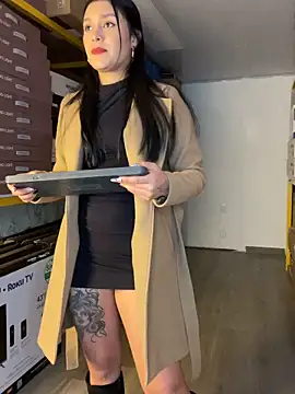 Snapshot of GabyyCute_ chatting on 02-15-26, 06:10 GabyyCute online show from 02-15-26, 06:10